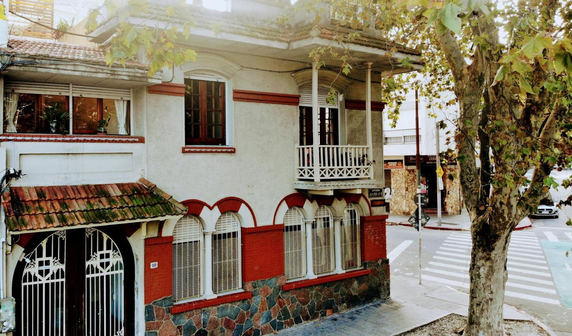 Yh Hostel Montevideo Exterior photo