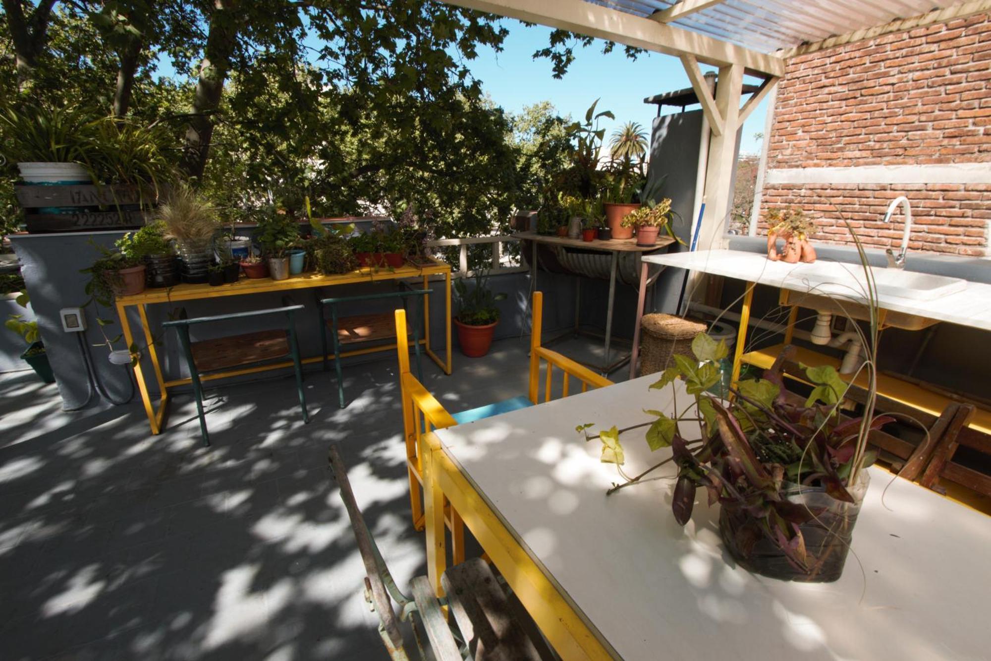 Yh Hostel Montevideo Exterior photo